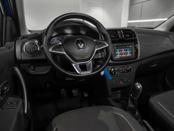 Renault Logan II Рестайлинг с пробегом 2019 года, цена 1 075 000 рублей, 127200 км, седан, Автокод Объявления