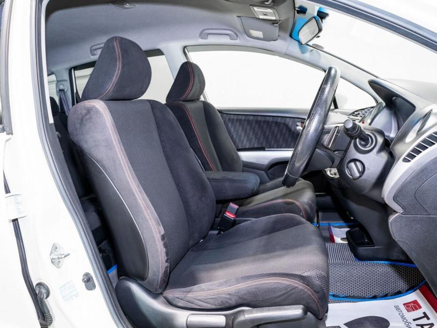 Honda Stream II Рестайлинг Чита  - изображение 7