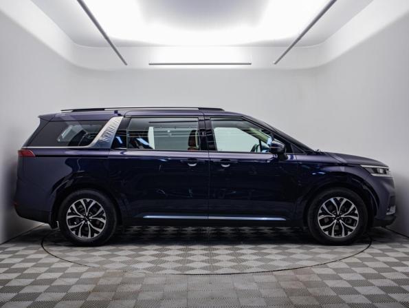 Kia Carnival IV с пробегом 2023 года, цена 4 112 000 рублей, 55123 км, минивэн, Автокод Объявления