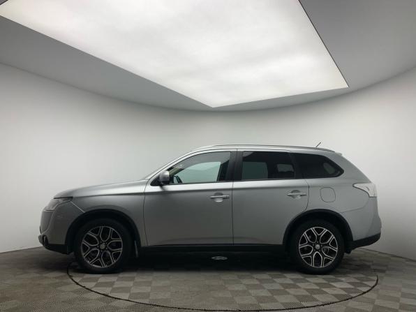 Mitsubishi Outlander III Рестайлинг с пробегом 2014 года, цена 1 459 000 рублей, 203679 км, внедорожник, Автокод Объявления