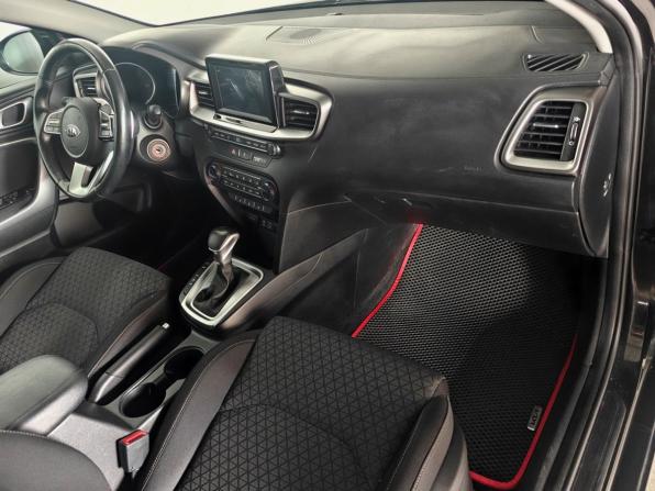 Kia Ceed III с пробегом 2020 года, цена 1 820 000 рублей, 97302 км, хэтчбек, Автокод Объявления