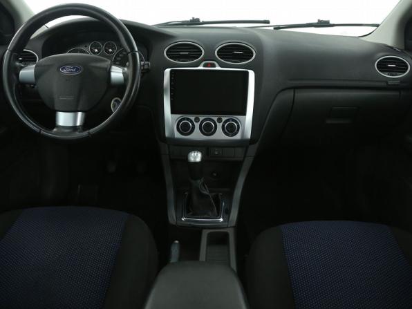 Ford Focus II с пробегом 2006 года, цена 334 000 рублей, 340000 км, седан, Автокод Объявления