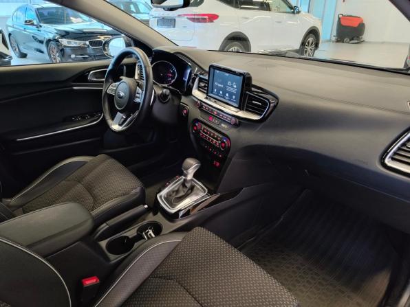 Kia Ceed III с пробегом 2019 года, цена 1 750 000 рублей, 93527 км, универсал, Автокод Объявления