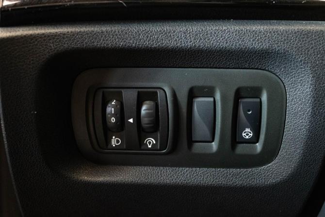 Renault Kaptur I Рестайлинг с пробегом 2021 года, цена 1 664 000 рублей, 83076 км, внедорожник, Автокод Объявления