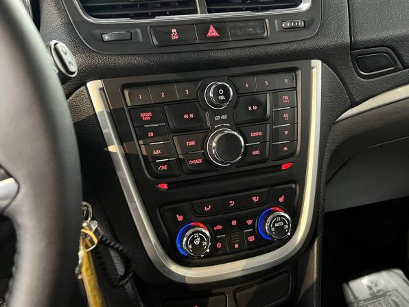 Opel Mokka I с пробегом 2014 года, цена 1 360 000 рублей, 117000 км, внедорожник, Автокод Объявления