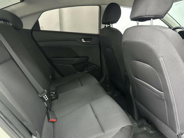 Hyundai Solaris II с пробегом 2017 года, цена 1 235 000 рублей, 149599 км, седан, Автокод Объявления