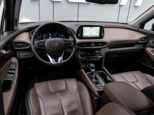 Hyundai Santa Fe IV с пробегом 2018 года, цена 2 598 000 рублей, 180659 км, внедорожник, Автокод Объявления