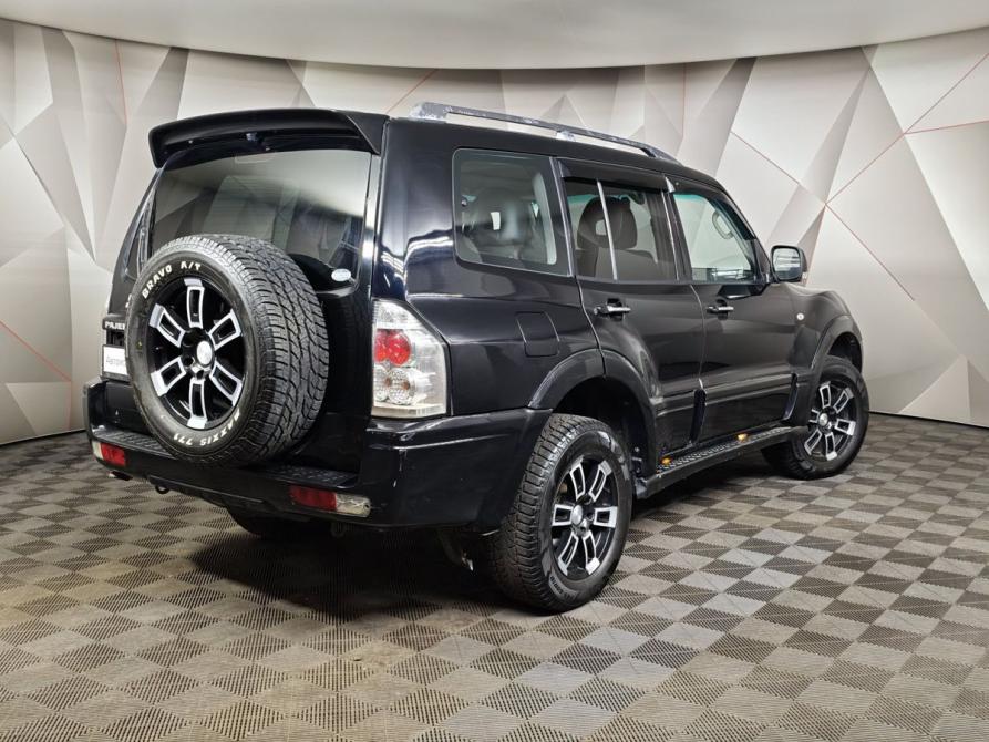 Mitsubishi Pajero III Рестайлинг Москва  - изображение 2