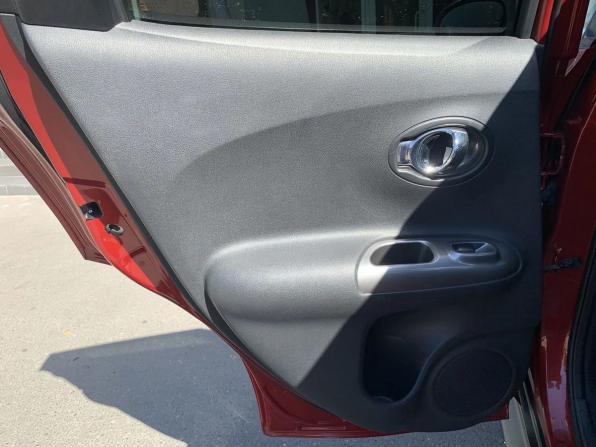 Nissan Juke I с пробегом 2012 года, цена 975 000 рублей, 81000 км, внедорожник, Автокод Объявления