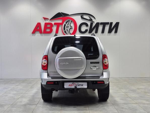 Chevrolet Niva I Рестайлинг с пробегом 2017 года, цена 825 000 рублей, 50130 км, внедорожник, Автокод Объявления