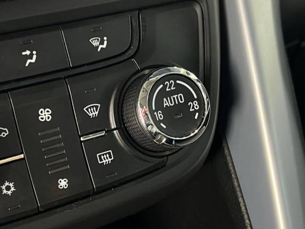 Opel Zafira C с пробегом 2014 года, цена 995 000 рублей, 228400 км, компактвэн, Автокод Объявления