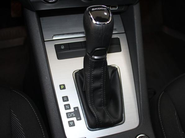 Skoda Octavia III (A7) Рестайлинг с пробегом 2019 года, цена 1 839 900 рублей, 126236 км, лифтбек, Автокод Объявления