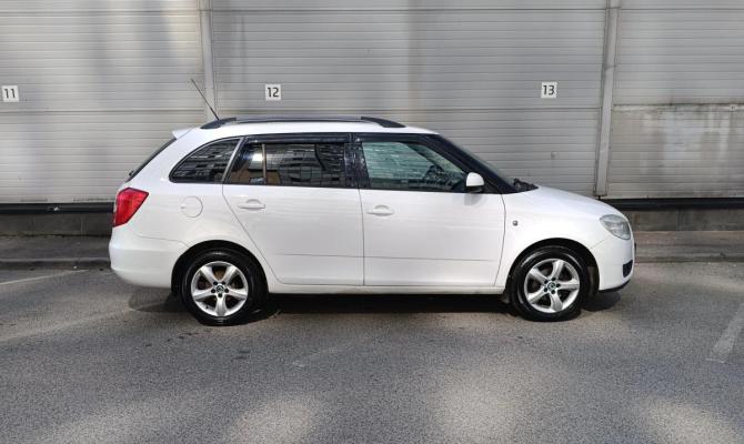 Skoda Fabia II с пробегом 2009 года, цена 449 000 рублей, 207849 км, универсал, Автокод Объявления
