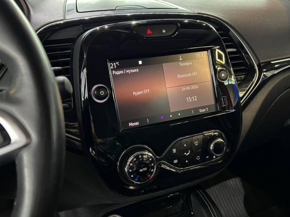 Renault Kaptur I Рестайлинг с пробегом 2020 года, цена 1 695 000 рублей, 127921 км, внедорожник, Автокод Объявления
