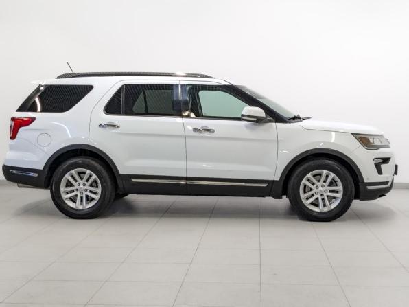 Ford Explorer V Рестайлинг 2 с пробегом 2018 года, цена 3 300 000 рублей, 97302 км, внедорожник, Автокод Объявления