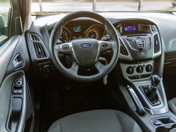 Ford Focus III с пробегом 2012 года, цена 898 000 рублей, 122812 км, универсал, Автокод Объявления
