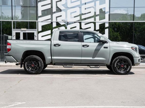 Toyota Tundra II Рестайлинг с пробегом 2021 года, цена 6 955 000 рублей, 172392 км, offers.body_type.unknown, Автокод Объявления