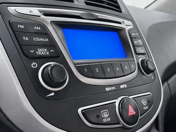 Hyundai Solaris I с пробегом 2013 года, цена 749 000 рублей, 179245 км, седан, Автокод Объявления
