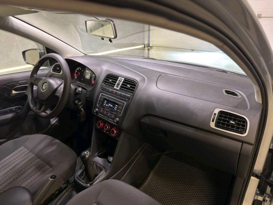 Volkswagen Polo V Рестайлинг Новосибирск  - изображение 19