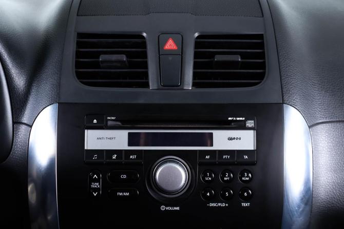 Suzuki SX4 I (Classic) Рестайлинг с пробегом 2012 года, цена 859 000 рублей, 140360 км, хэтчбек, Автокод Объявления