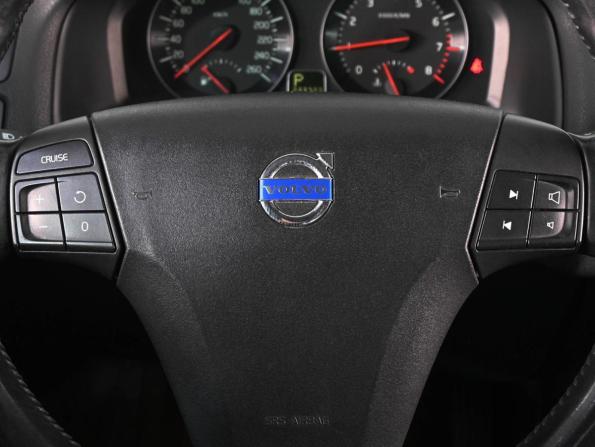 Volvo S40 II Рестайлинг с пробегом 2010 года, цена 649 000 рублей, 223723 км, седан, Автокод Объявления