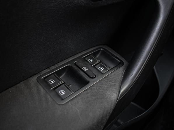 Volkswagen Polo V Рестайлинг с пробегом 2019 года, цена 1 515 000 рублей, 88382 км, седан, Автокод Объявления
