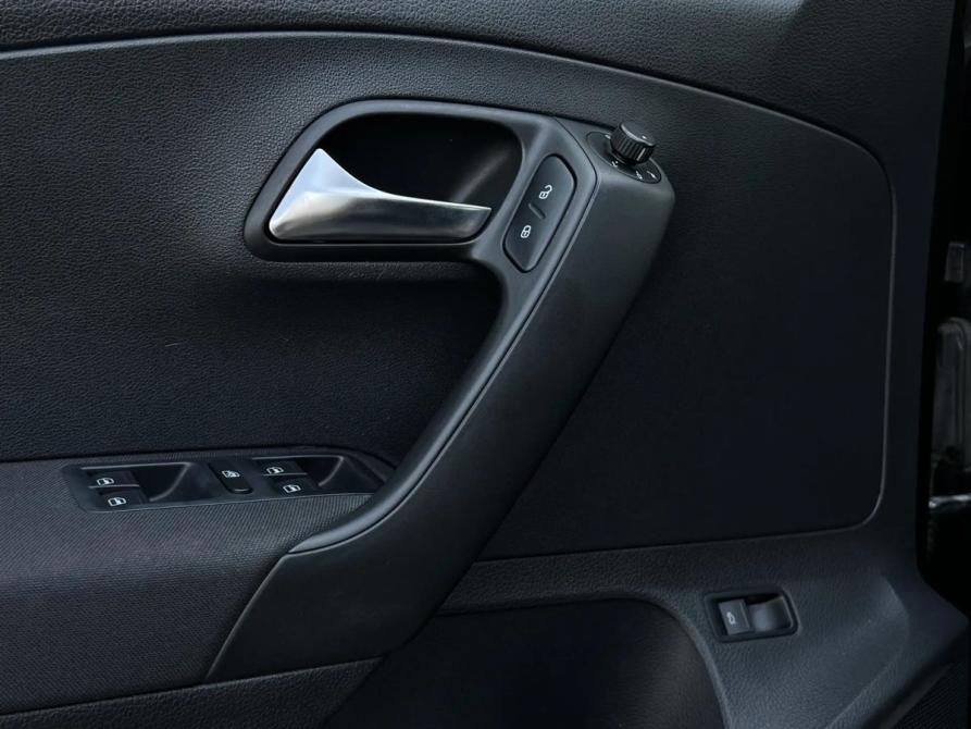 Volkswagen Polo V Рестайлинг Волгоград  - изображение 15