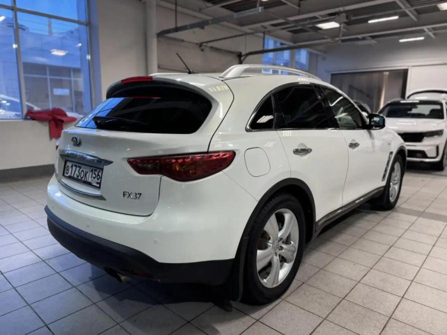 Infiniti FX II (S51) Челябинск  - изображение 4