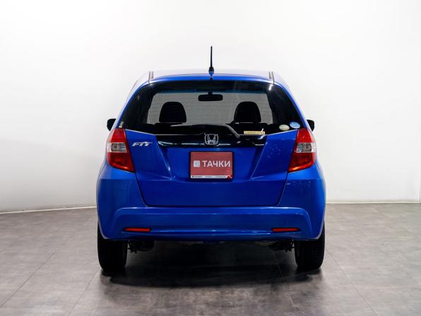 Honda Fit II с пробегом 2011 года, цена 850 000 рублей, 138676 км, хэтчбек, Автокод Объявления