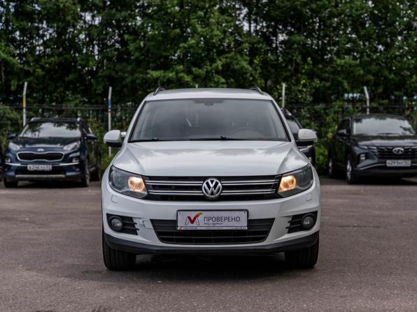 Volkswagen Tiguan I Рестайлинг с пробегом 2015 года, цена 875 000 рублей, 304649 км, внедорожник, Автокод Объявления