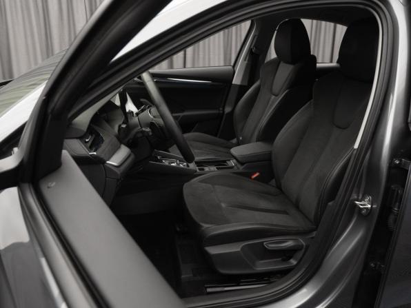Skoda Octavia IV (A8) с пробегом 2021 года, цена 2 880 000 рублей, 20803 км, лифтбек, Автокод Объявления