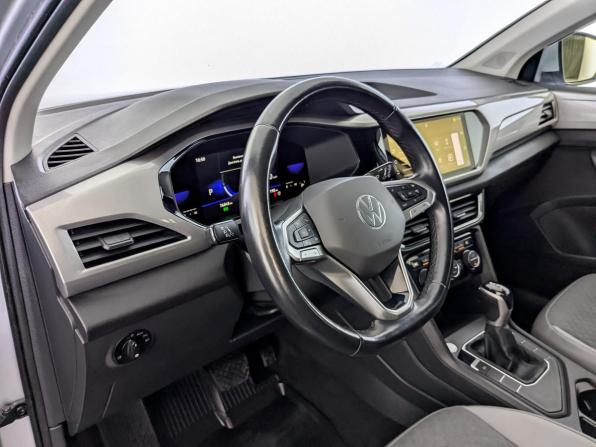 Volkswagen Taos I с пробегом 2021 года, цена 2 210 000 рублей, 76840 км, внедорожник, Автокод Объявления