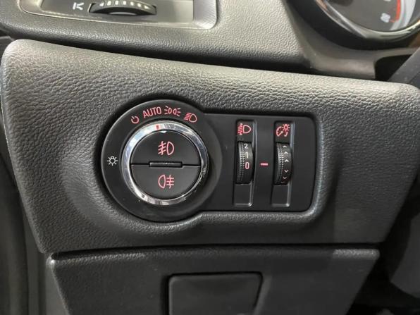 Opel Astra J с пробегом 2011 года, цена 639 000 рублей, 160736 км, хэтчбек, Автокод Объявления