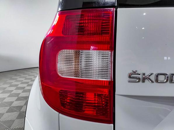 Skoda Yeti I Рестайлинг с пробегом 2016 года, цена 1 210 000 рублей, 181181 км, внедорожник, Автокод Объявления