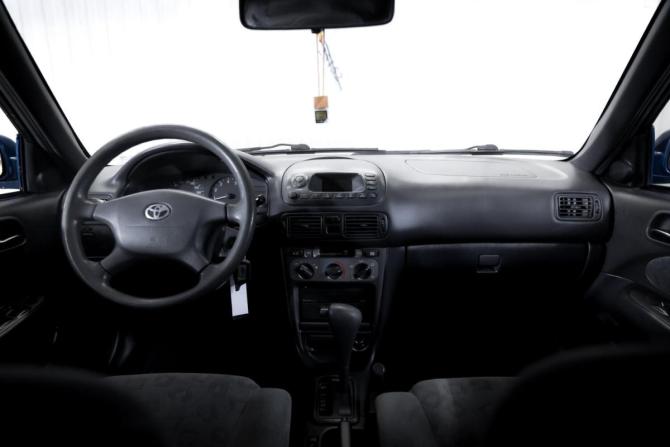 Toyota Corolla VIII (E110) Рестайлинг с пробегом 2001 года, цена 360 000 рублей, 274316 км, хэтчбек, Автокод Объявления