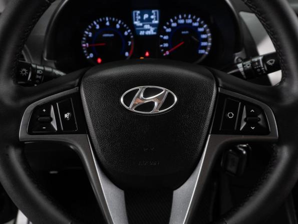 Hyundai Solaris I Рестайлинг с пробегом 2014 года, цена 890 000 рублей, 221283 км, седан, Автокод Объявления