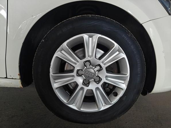Audi A1 I (8X) с пробегом 2013 года, цена 795 000 рублей, 169713 км, хэтчбек, Автокод Объявления