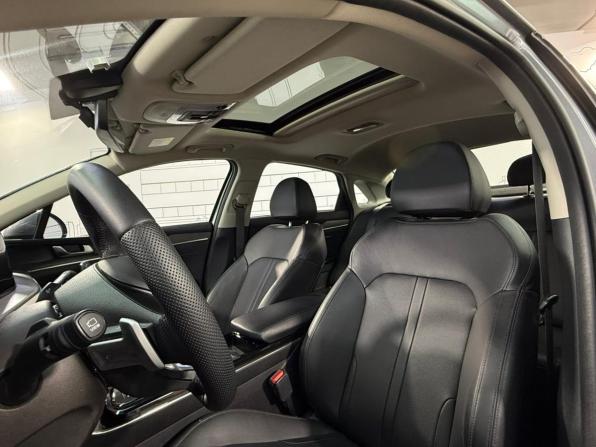 Kia K5 III с пробегом 2024 года, цена 3 450 000 рублей, 48083 км, седан, Автокод Объявления
