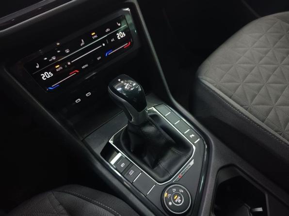 Volkswagen Tiguan II Рестайлинг с пробегом 2021 года, цена 3 025 000 рублей, 98121 км, внедорожник, Автокод Объявления