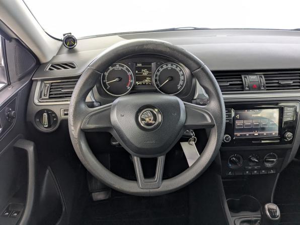 Skoda Rapid I Рестайлинг с пробегом 2019 года, цена 925 000 рублей, 117953 км, лифтбек, Автокод Объявления
