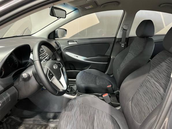 Hyundai Solaris I Рестайлинг с пробегом 2015 года, цена 1 099 000 рублей, 40458 км, седан, Автокод Объявления