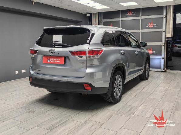 Toyota Highlander III (XU50) с пробегом 2014 года, цена 2 600 000 рублей, 182000 км, внедорожник, Автокод Объявления