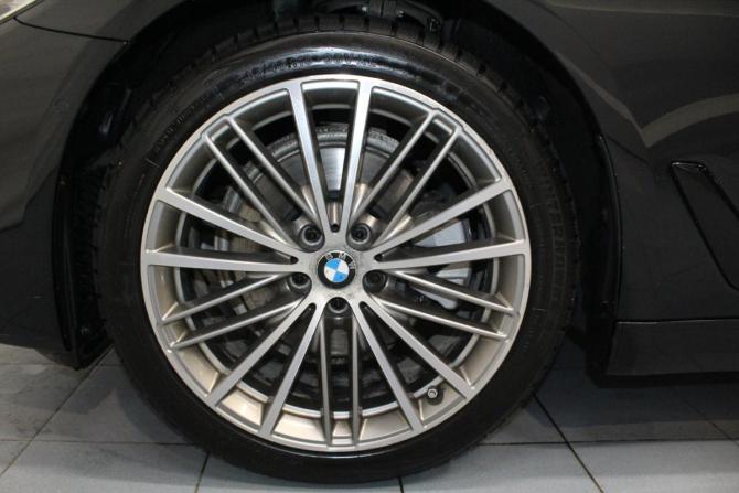 BMW 5 серии VII (G30/G31/G38) с пробегом 2018 года, цена 3 089 000 рублей, 143564 км, универсал, Автокод Объявления