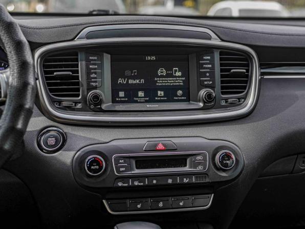 Kia Sorento III Prime Рестайлинг с пробегом 2019 года, цена 2 680 000 рублей, 117409 км, внедорожник, Автокод Объявления