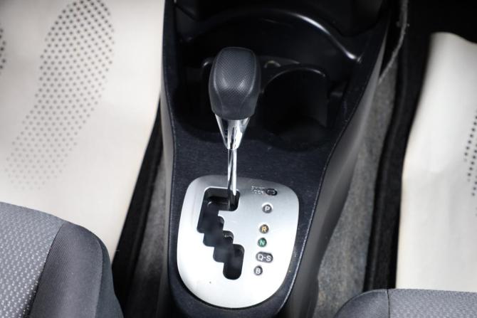 Toyota Vitz III (XP130) с пробегом 2013 года, цена 849 000 рублей, 143021 км, хэтчбек, Автокод Объявления