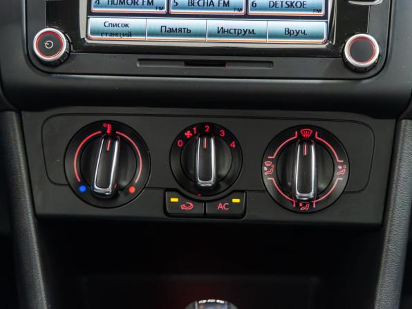 Volkswagen Polo V с пробегом 2012 года, цена 948 000 рублей, 88718 км, хэтчбек, Автокод Объявления