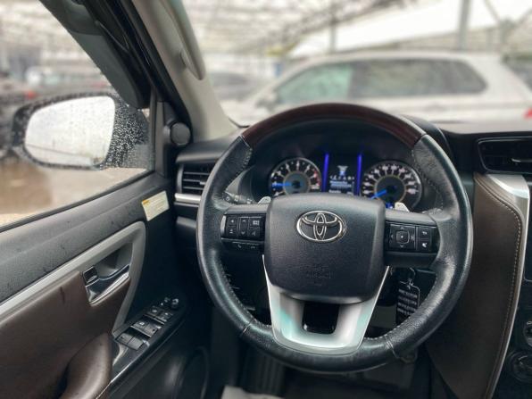 Toyota Fortuner II с пробегом 2019 года, цена 3 390 000 рублей, 114069 км, внедорожник, Автокод Объявления