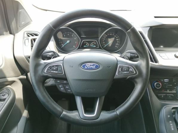 Ford Kuga II Рестайлинг с пробегом 2018 года, цена 1 200 000 рублей, 261048 км, внедорожник, Автокод Объявления