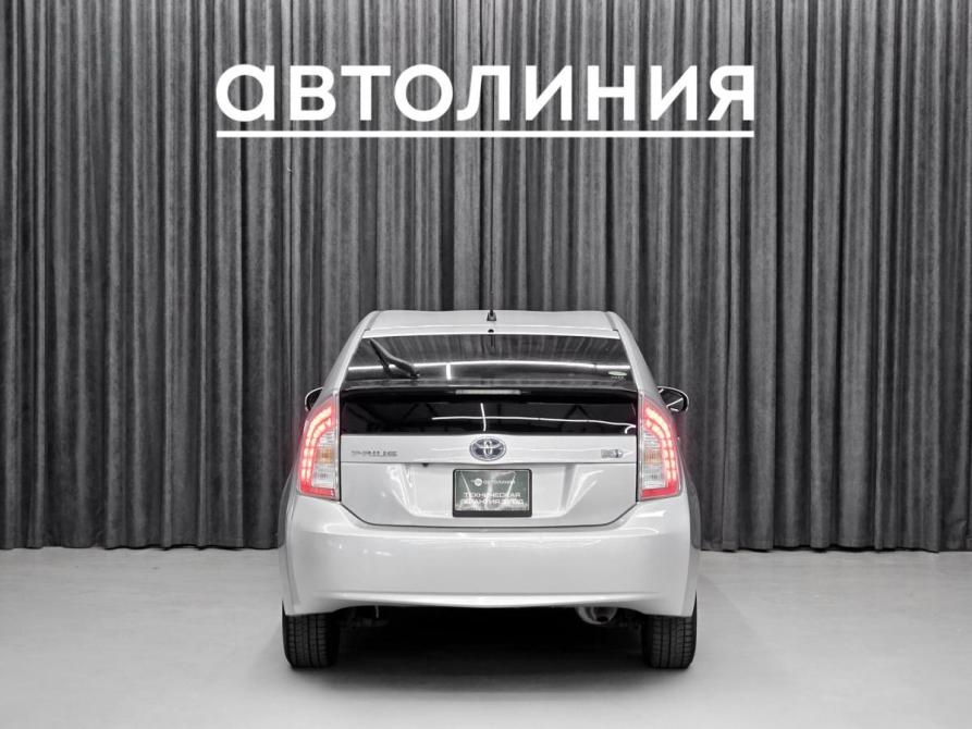 Toyota Prius III Рестайлинг (XW30) Красноярск  - изображение 8