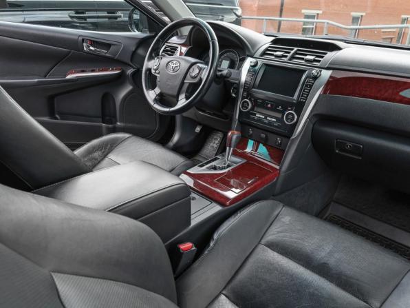 Toyota Camry VII (XV50) с пробегом 2012 года, цена 1 349 000 рублей, 307319 км, седан, Автокод Объявления